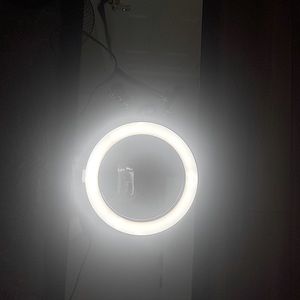LED RING LIGHT / LED SELFIE LIGHT